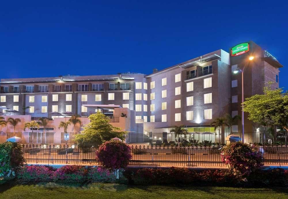 Courtyard By Marriott Kingston, Jamaica Hotel Exterior foto